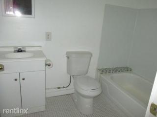 16626 James Couzens Fwy, Detroit MI  48221-2867 exterior