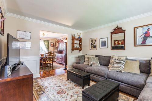 42 21st St, Huntington Station NY  11746-3259 exterior