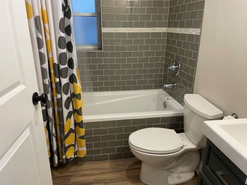 2644 Homer St, Chicago IL 60647-4215 exterior