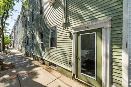 271 Sumner St, Boston MA exterior