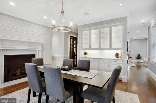 420 3rd St, Washington DC  20003-1930 exterior