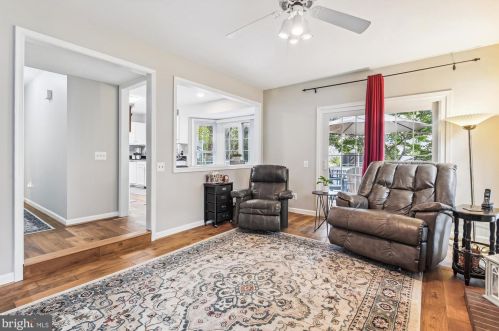 803 Catoctin Cir, Leesburg VA 20176-4951 exterior