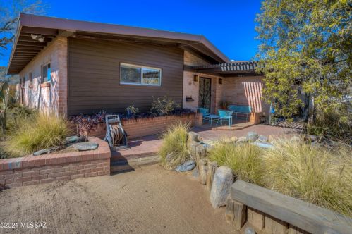 201 Irving Ave, Tucson AZ 85711-6239 exterior