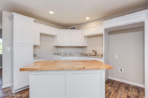 434 Montana St, Tucson AZ  85706-1244 exterior