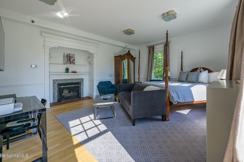 2 Kemble St, Lenox MA 01240-2816 exterior