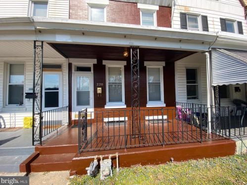 220 15th St, Chester, PA 19013-5315