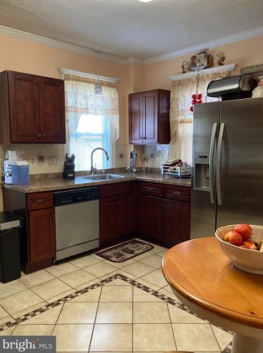 840 Riverside Ave, Trenton NJ 08618-5237 exterior