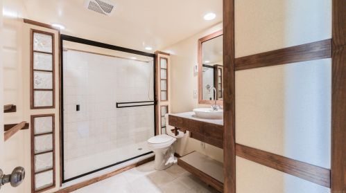 15404 Park Lake Rd, East Lansing MI 48823-3864 exterior