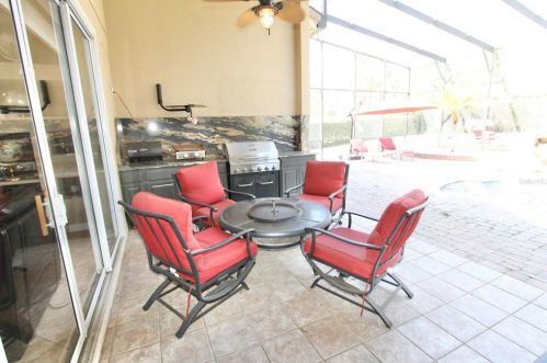 1076 Bloomsbury Run, Lake Mary FL  32746-1974 exterior