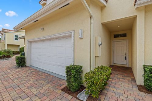 4220 5 Ave, Boca Raton FL 33431-4659 exterior