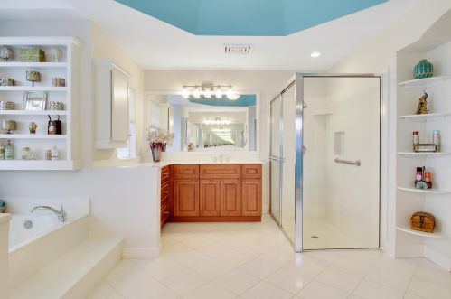 6756 Molakai Cir, Boynton Beach FL 33437-7025 exterior