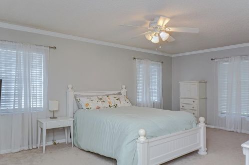 4219 Cartnal Ave, Tampa FL  33618-8600 exterior