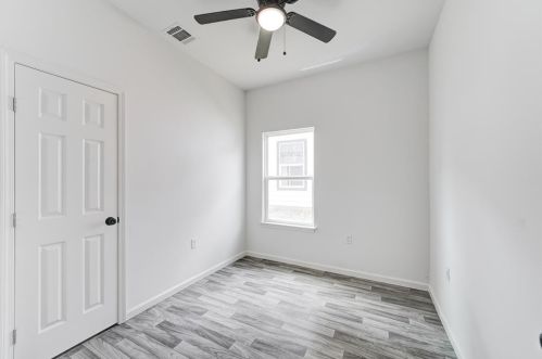 16401 Eastchase, Montgomery TX 77316-6703 exterior