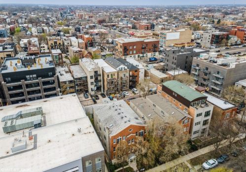 1528 Claremont Ave, Chicago IL 60622-1710 exterior