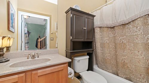 4662 Lamon Ave, Chicago IL 45740-2033 exterior