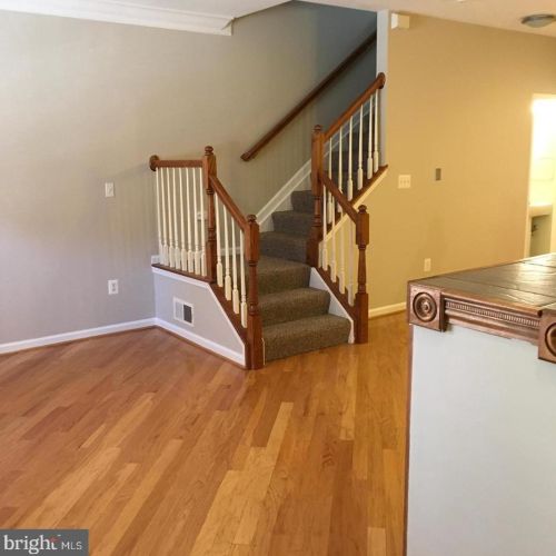 5095 Donovan Dr, Alexandria VA  22304-7755 exterior