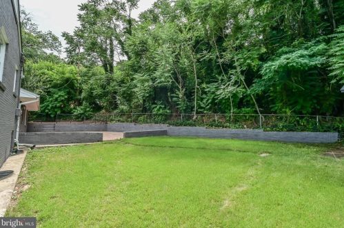 2002 Belle View Blvd, Alexandria VA 22307-1360 exterior