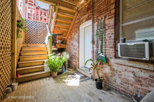 2007 Cullerton St, Chicago IL  60608-2620 exterior