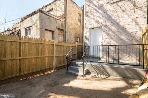 2431 Carlisle St, Philadelphia PA 19132-0040 exterior