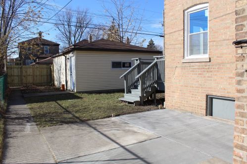 8108 Washtenaw Ave, Chicago IL  60652-2816 exterior