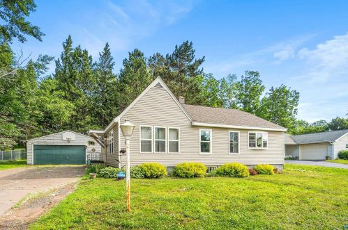 1525 Anderson Rd, Duluth MN 55811-5423 exterior