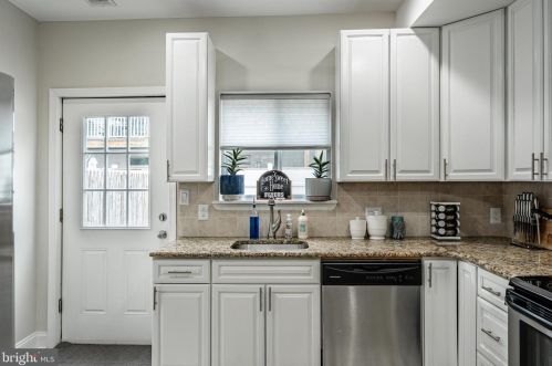 1125 Berks St, Philadelphia PA  19122-6006 exterior