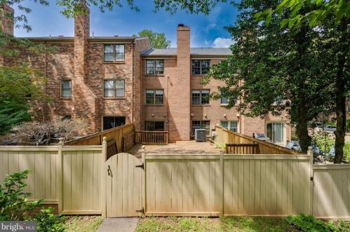 11352 Empire Ln, Rockville MD 20852-2870 exterior