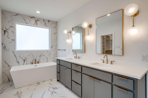 6811 Blessing Dr, Dallas TX 75214-2547 exterior