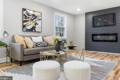 8916 Copenhaver Dr, Rockville MD  20854-3009 exterior