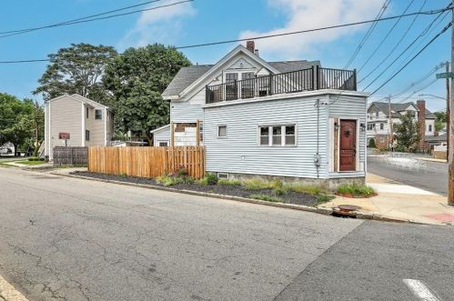 252 Admiral St, Providence RI 02908-1350 exterior