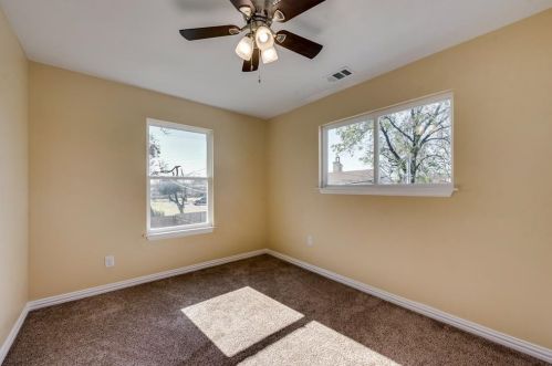 1422 Claude St, Dallas TX 75203-3326 exterior