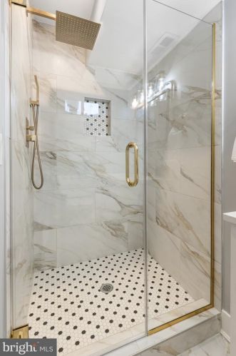 2257 16th St, Washington DC  20020-4301 exterior