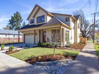 5454 69th Ave, Portland OR  97206-5346 exterior