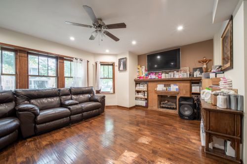 4453 Kildare Ave, Chicago IL 60652-3127 exterior