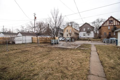 4608 39th St, Milwaukee WI  53209-5860 exterior