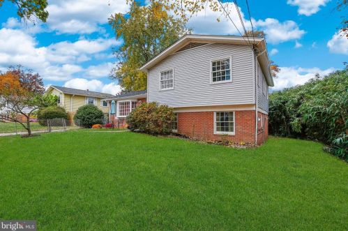 4005 Delancy Dr, Silver Spring, MD 20906-4208