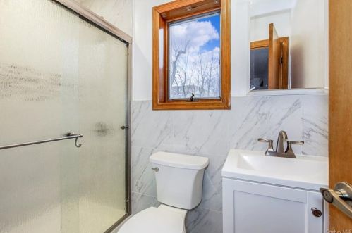 2655 Netherland Ave, Bronx NY 10463-4808 exterior