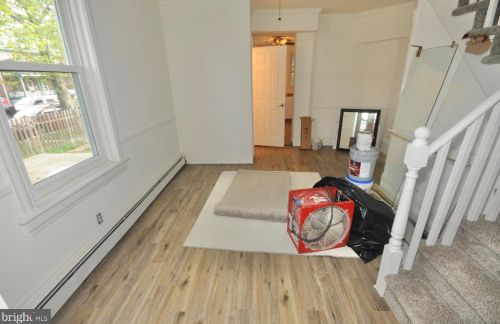 60 Main St, Roebling NJ 08554-1220 exterior