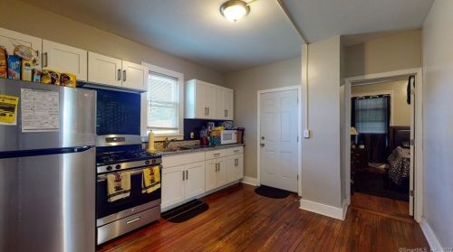 30 Chapman St, New Britain CT 06051-2807 exterior