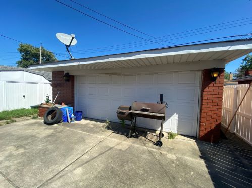 8355 Kedvale Ave, Chicago IL 60624-3529 exterior