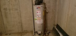 2118 27, Milwaukee WI 53215-2923 exterior