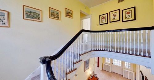 5531 Northumberland St, Pittsburgh PA 15217-1129 exterior