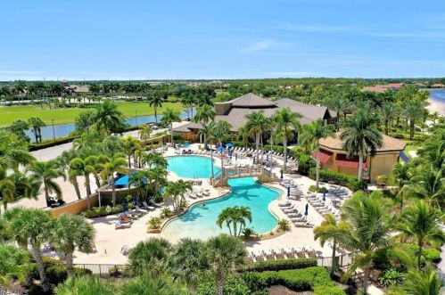 9298 Quarry Dr, Naples FL 34120-5222 exterior