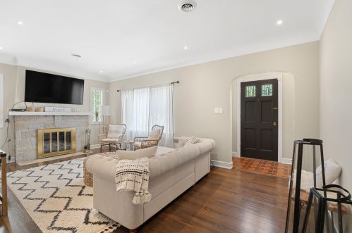 9000 Oakley Ave, Chicago, IL 60643-6430