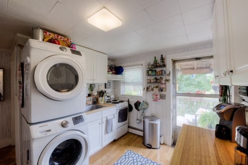 19 Highland Ter, Worcester MA 01602-4202 exterior