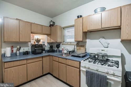 46 21 St, Camden NJ 08105-3707 exterior