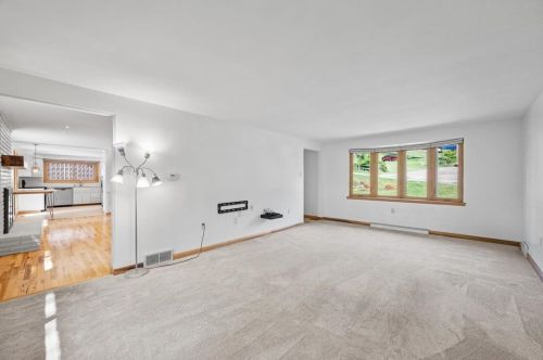 309 Highland Pne Ct, Pittsburgh PA 15237-2019 exterior