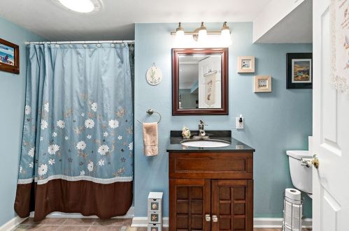 700 Edgewater Dr, Pittsburgh PA 15122-1119 exterior