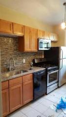 2985 Washtenaw Ave, Chicago IL  60618-7818 exterior