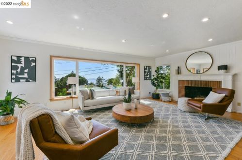 154 Avenida Dr, Berkeley CA 94708-2145 exterior